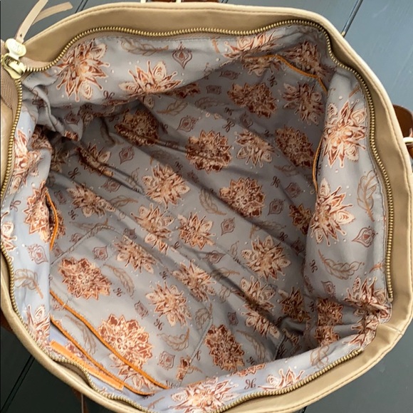 EUC HOBO Madrigal Bag - Cobblestone - Picture 10 of 11